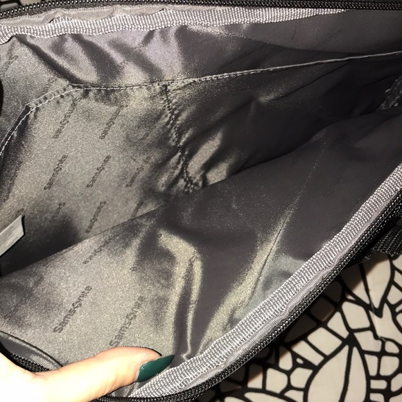 ⭐️ Samsonite laptop bag - Picture 2 of 4